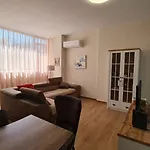 公寓 Family Vacation New House Durrës