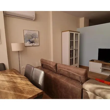 Διαμέρισμα Family Vacation New House